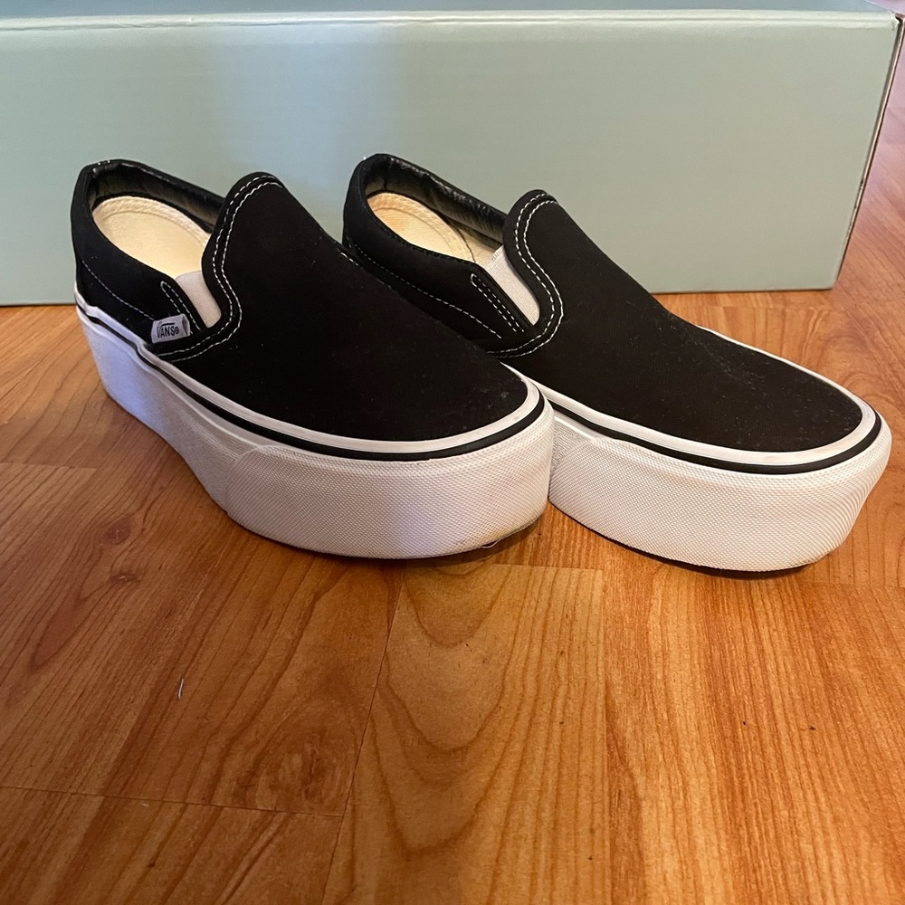 Black Platform Vans Slip On Shoe